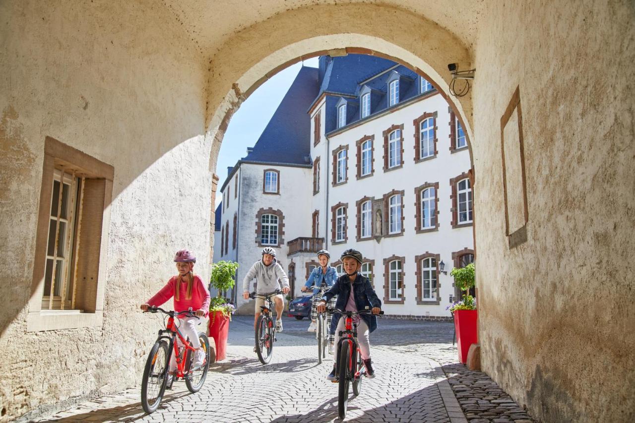 Hotel-Restaurant Beim Schlass Wiltz Экстерьер фото