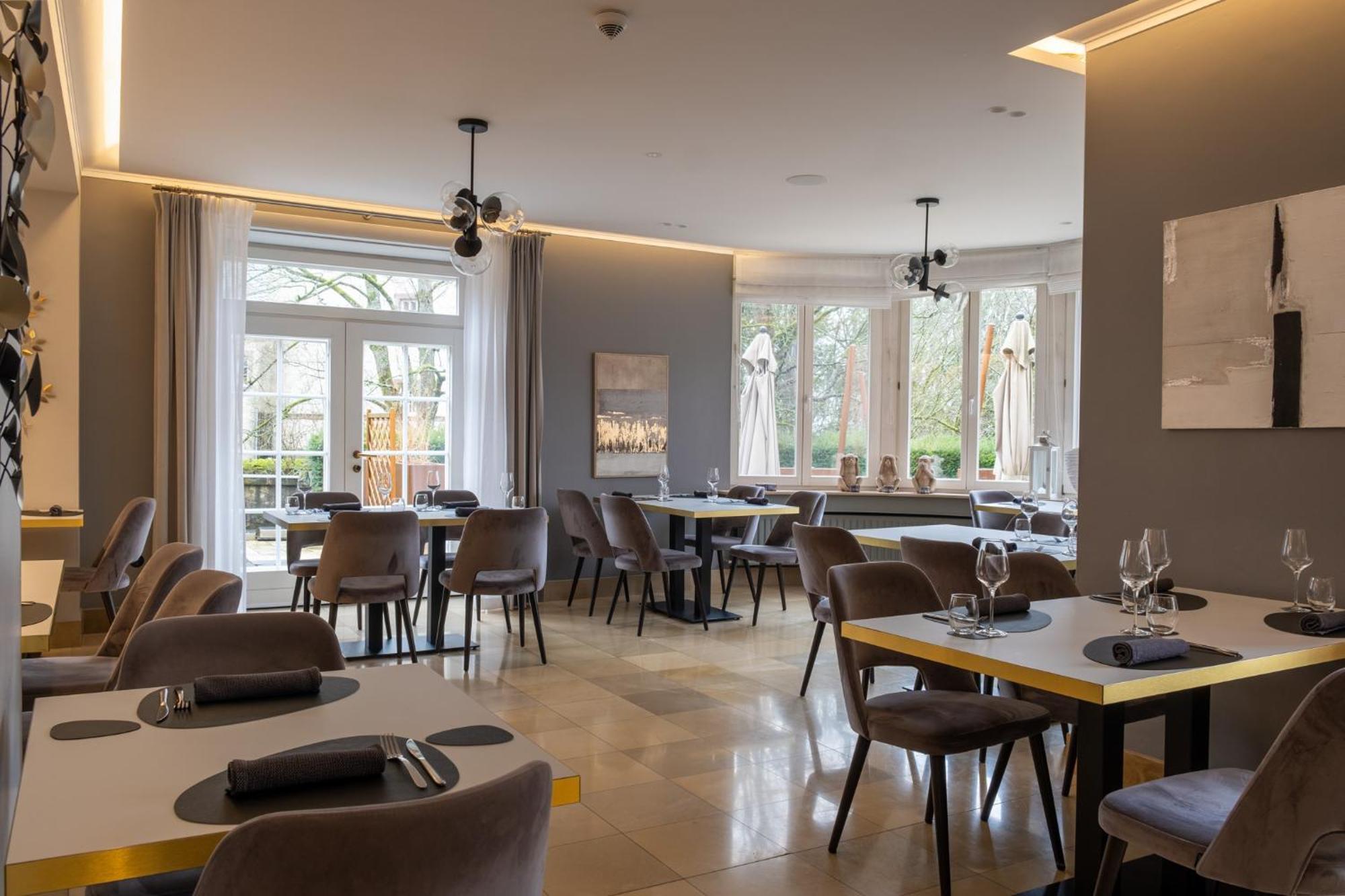 Hotel-Restaurant Beim Schlass Wiltz Экстерьер фото
